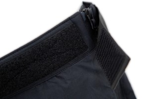 wiatroszczelne spodnie carinthia g-loft windbreaker black czarne