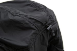 męska kamizelka z kapturem carinthia g-loft tlg black czarna