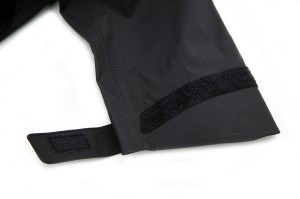 wodoodporna przeciwdeszczowa kurtka carinthia prg 2.0 black czarna