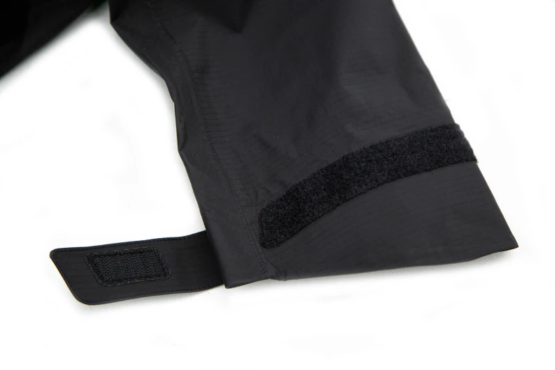 wodoodporna przeciwdeszczowa kurtka carinthia prg 2.0 black czarna